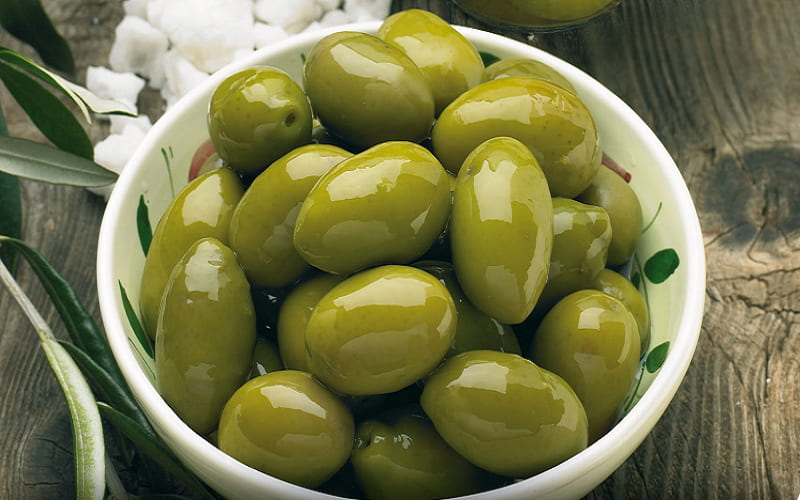 زیتون تلخ در بارداری؛ تقویت سیستم ایمنی سبز سیاه زرد ویتامین A E