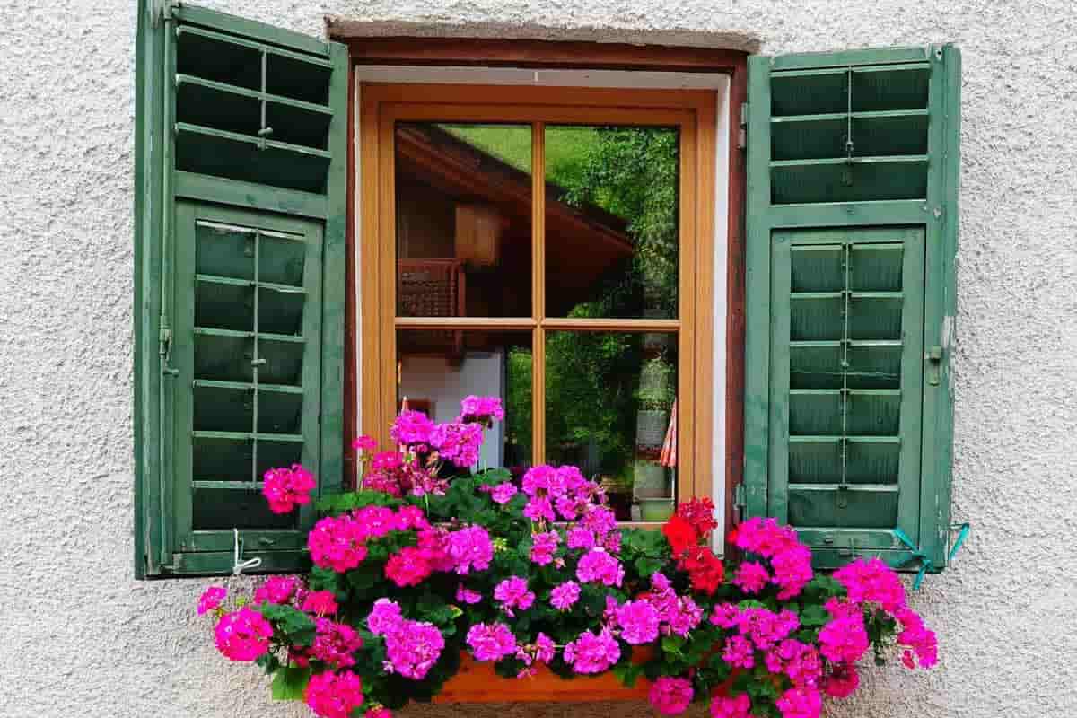 گلدان پلاستیکی فلاورباکس؛ پلی اتیلن (مستطیلی مربعی) قهوه ای آجری