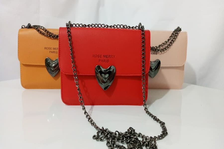 کیف رزمری؛ چرم مشکی سایز (30*21  45*30) مدل الیکا فانتزی سچل