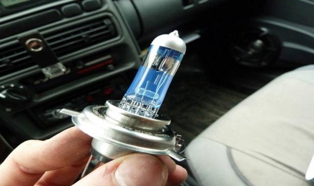 لامپ چراغ تیبا؛ مه شکن راهنما ترمز 3 نوع هالوژنی زنون LED