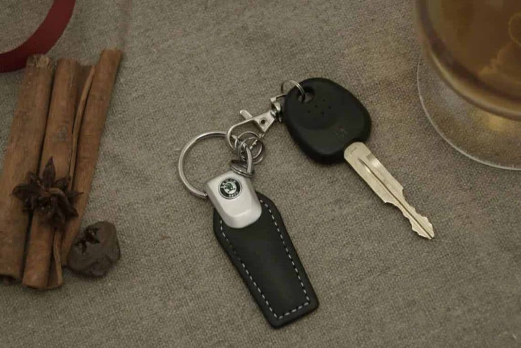 جاکلیدی چرم مردانه؛ مصنوعی طبیعی ساده مدرن سبک 2 رنگ قهوه ای روشن مشکی