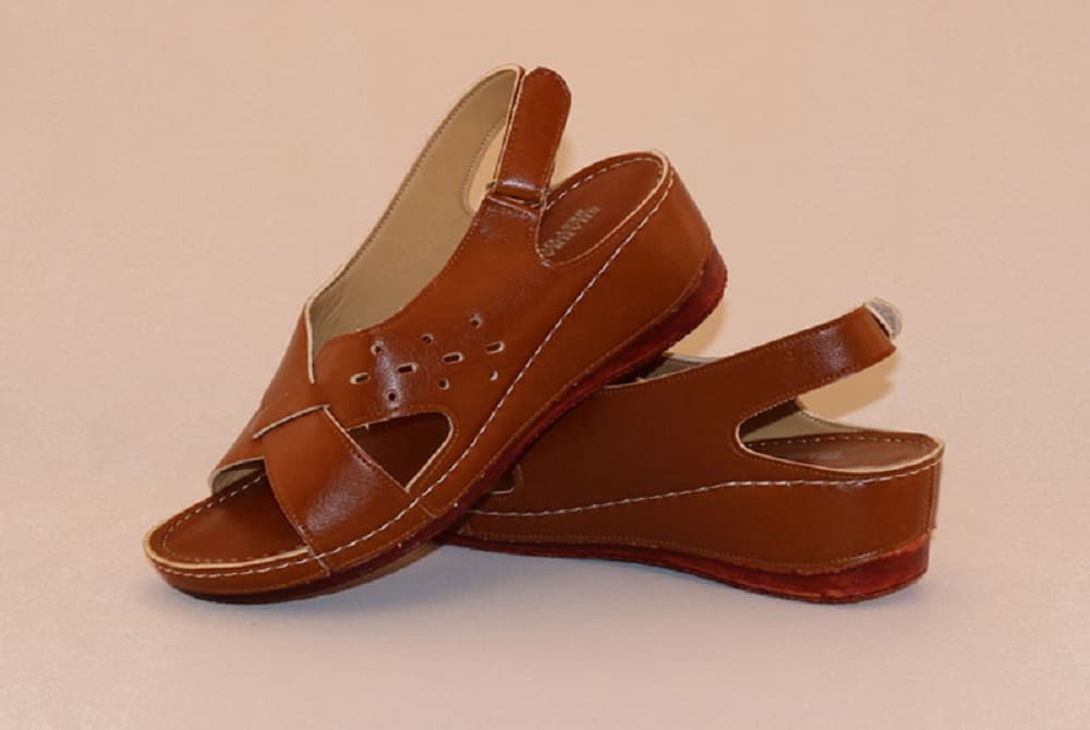 صندل تابستانی طبی؛ چرم طبیعی مصنوعی استاندارد (رنگبندی متنوع)