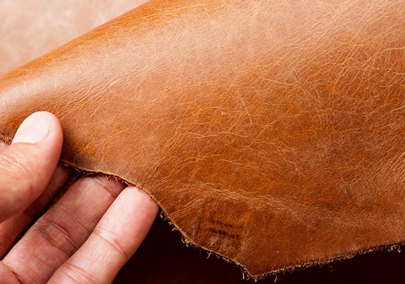 چرم آوریل؛ طبیعی لطیف ماندگاری بالا عایق رطوبت ضد حساسیت Avril