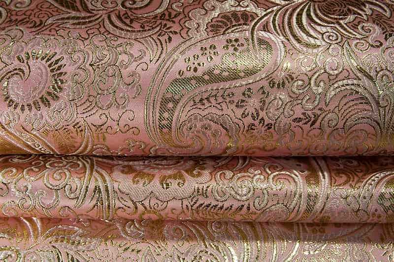 پارچه رومبلی ترمه؛ ابریشمی ضخامت استاندارد سنتی (قرمز آبی سبز)