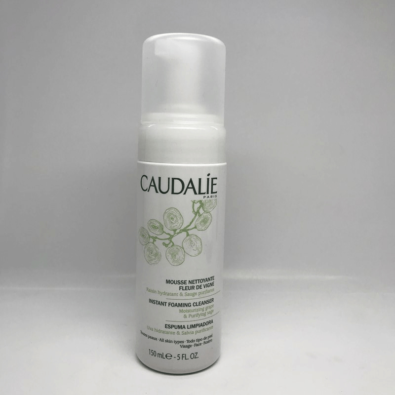 شوینده صورت کدلی؛ انگور ساج 2 پوست خشک چرب تولید France