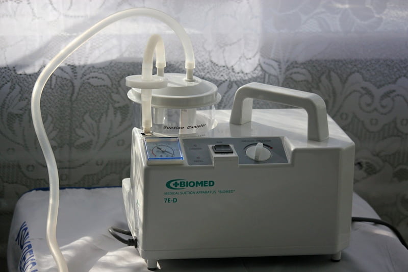 دستگاه میکرودرم خانگی پودری؛ سبک استاندارد 2 نوع برقی شارژی microderm