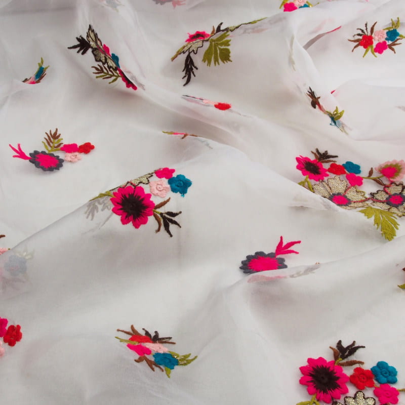 پارچه گلدوزی شده؛ نخی کتان 3 طرح گل کبوتر طبیعت