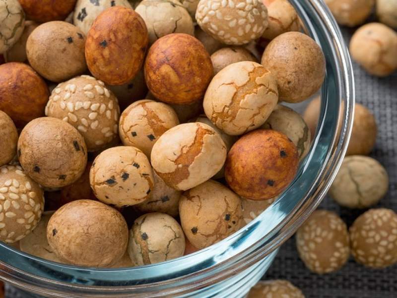 بادام زمینی روکش دار پنگوئن؛ فیبر فسفر پروتئین Calcium