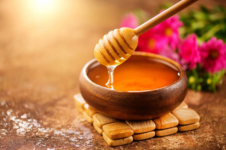عسل مریم گلی؛ آنتی باکتریال شیرین کهربایی روشن  honey