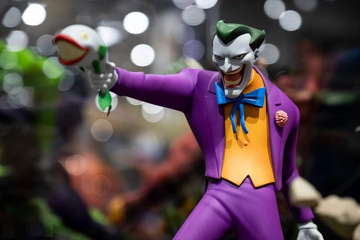 اسباب بازی جوکر؛ پلاستیکی (باطری خور صدا دار متحرک ساده) بالای 3 سال