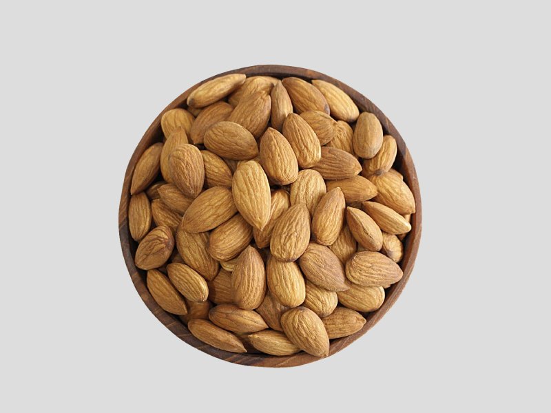 بادام خام ایرانی؛ سهند شاهرودی درمان سکته قلبی حاوی ویتامین (A B E D)