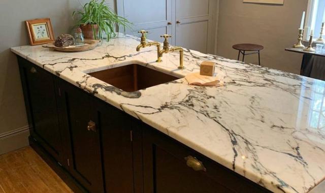 سنگ گرانیت طلایی خرمدره؛ خارا مستحکم ضخیم ضد سرما با دوام Golden granite