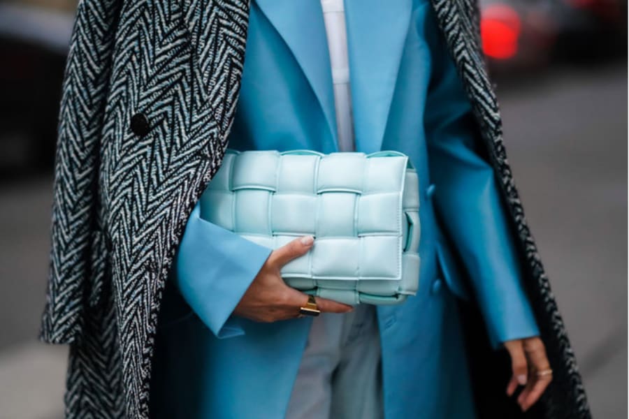 کیف مارک prada؛ چرم قهوه ای سبک وزن 500 گرمی