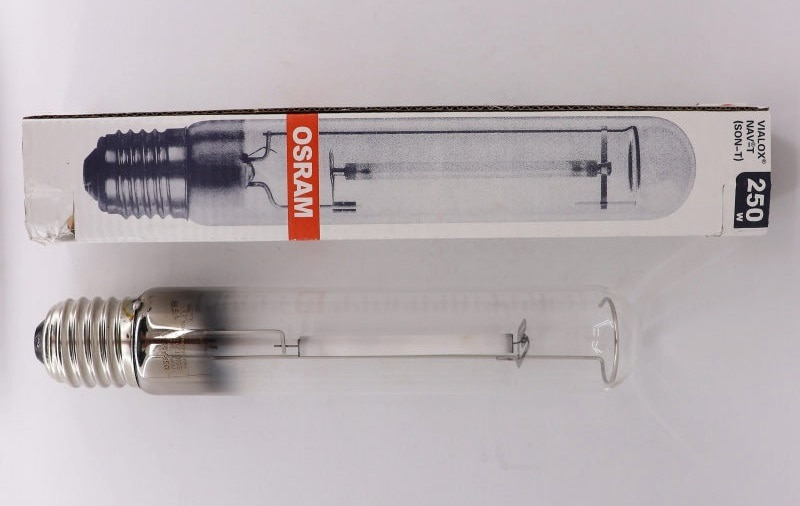 لامپ خیاری 250؛ اشکی خطی الماسی قرمز صورتی Iran