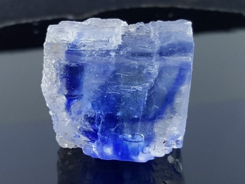 نمک آبی ایرانی سمنان؛ چاشنی شکری رگه دار شفاف سیلویوت آهن Calcium