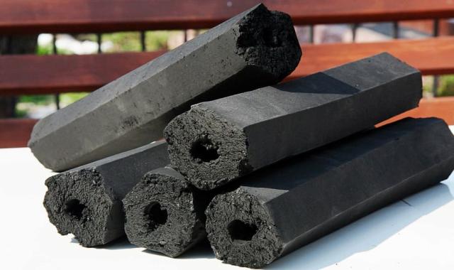 زغال فشرده در بازار؛ مصرف خانگی پودر کربن خاک اره مربع لوله ای coal