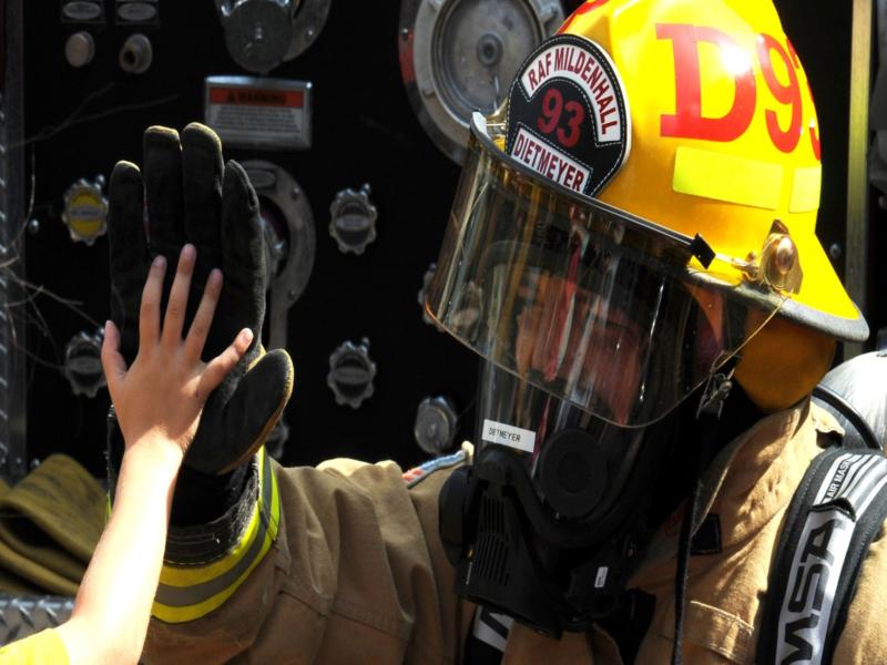 لباس ضد گاز شیمیایی؛ بادوام حریق جنس (پی وی سی مقاوم) آزمایشگاه