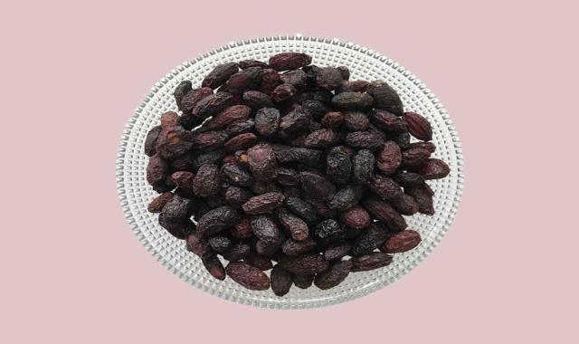زغال اخته خشک با هسته؛ ارگانیک حاوی منیزیم آهن (100 250 700) گرمی