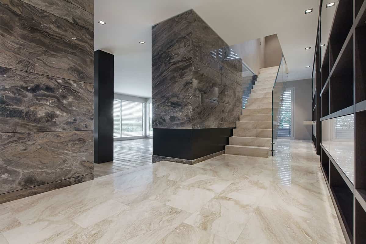 سنگ مرمریت؛ نمای داخل خارج ساختمان 3 رنگ مشکی سفید کرم