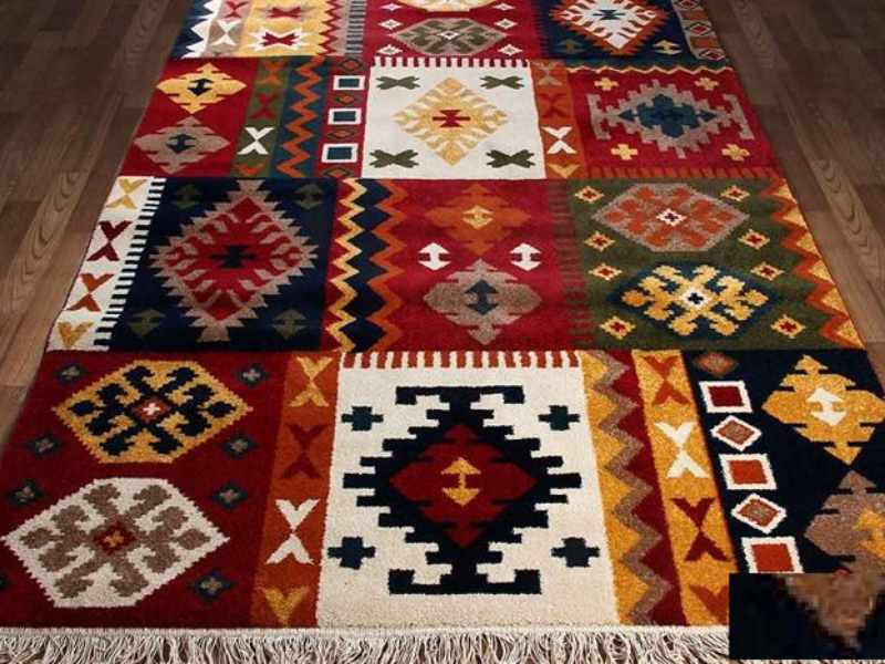 گلیم دستبافت بجنورد؛ پشم ابریشم ابعاد (4 6 9) متری