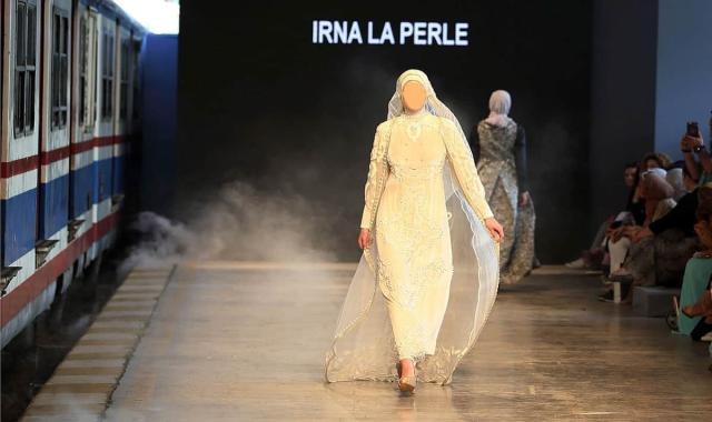 لباس مجلسی با حجاب؛ کلوش کرواتی 3 جنس ساتن حریر Georgette