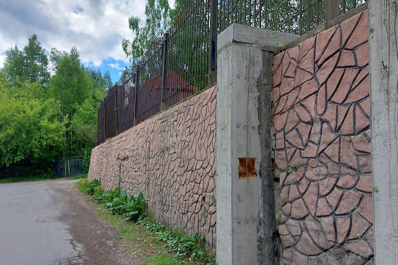 سنگ لاشه دیوار؛ طوسی سیاه سفید 2 نوع قلوه ای ورقه ای