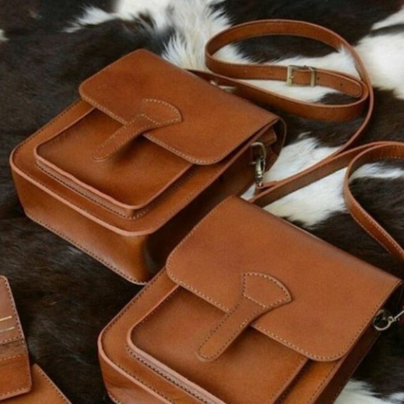 کیف چرم یک طرفه اسپرت؛ گیاهی مصنوعی 2 مدل مینیمال فانتزی