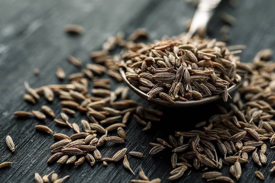 بذر جعفری ایتالیایی؛ برگ پنجه ای پهن 20 25 روز قورمه سبزی ویتامین K