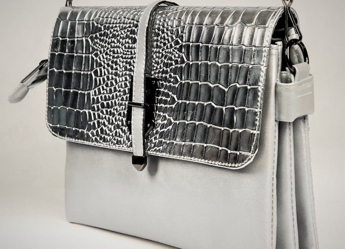 چرم نقره ای؛ مصنوعی 4 کاربرد کیف کفش شلوار کاپشن leather