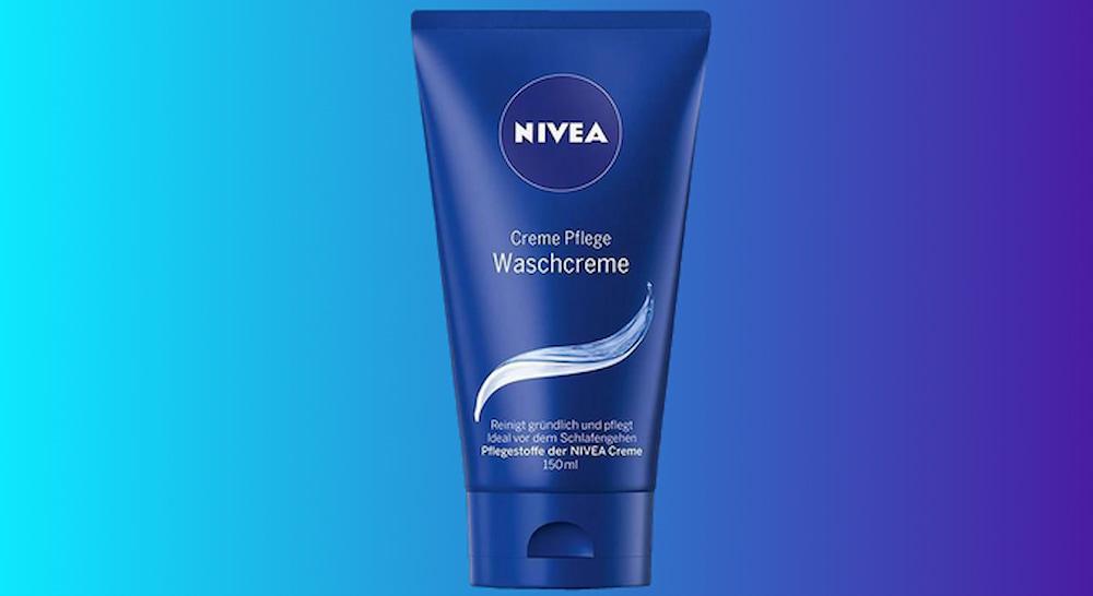 شوینده صورت نیوا؛ پمپی پوست چرب معمولی حاوی عصاره نارگیل Nivea