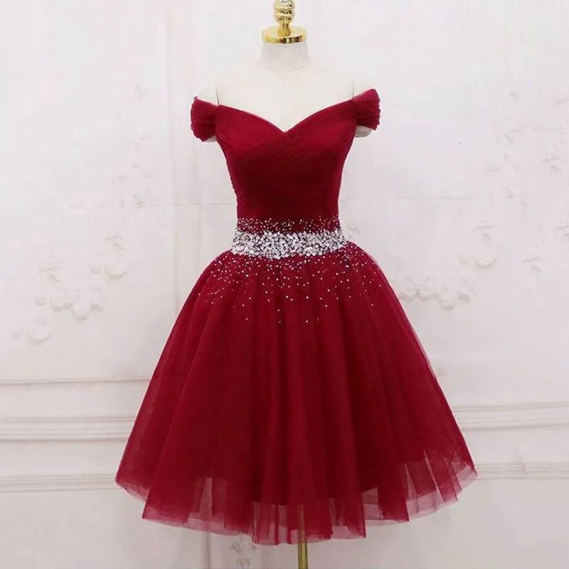 لباس مجلسی قرمز؛ منجق دوزی پولک جنس (کرپ ساتن حریر) جذاب