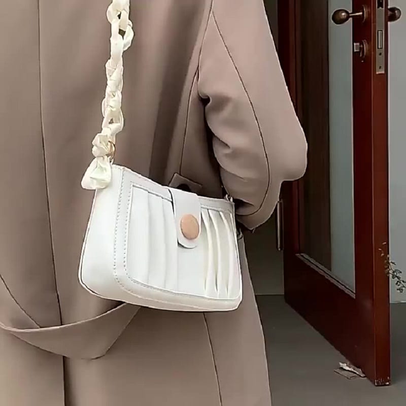 کیف چرم فانتزی کوچک؛ بند دار مچی آستردار 2 رنگ سیاه عسلی Fantasy