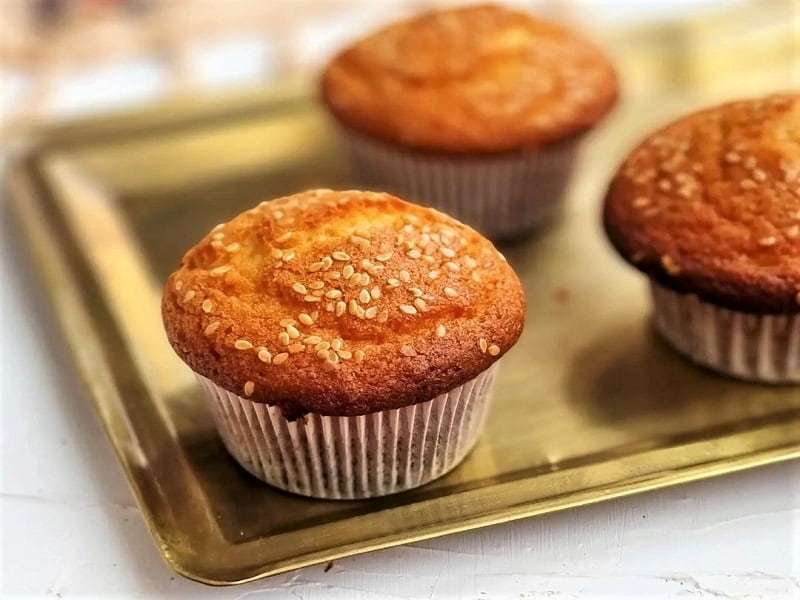 کیک یزدی اسان خانگی؛ قهوه ای (وانیل شکر آرد) نرم اسفنجی