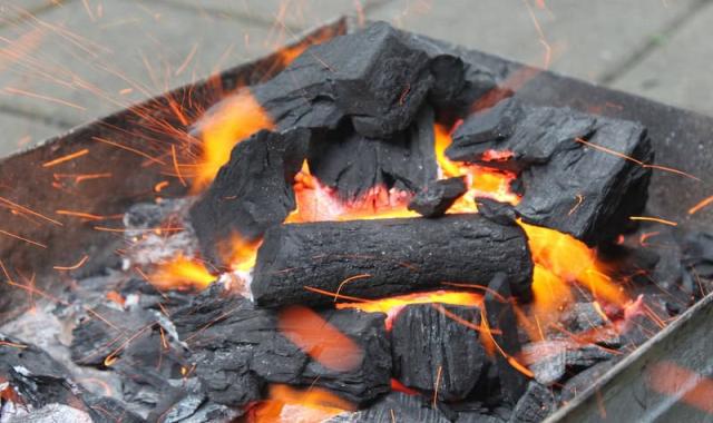 زغال کبابی سنتی؛ بلوط بسته بندی فله میزان حرارت بالا charcoal