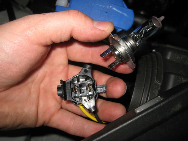 لامپ هدلایت رانا؛ عمر زیاد 2 عددی تکنولوژی LED