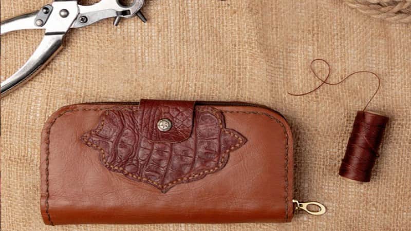 کیف پول چرم زنانه؛ ماشینی دست دوز دوام طول عمر بالا Iran