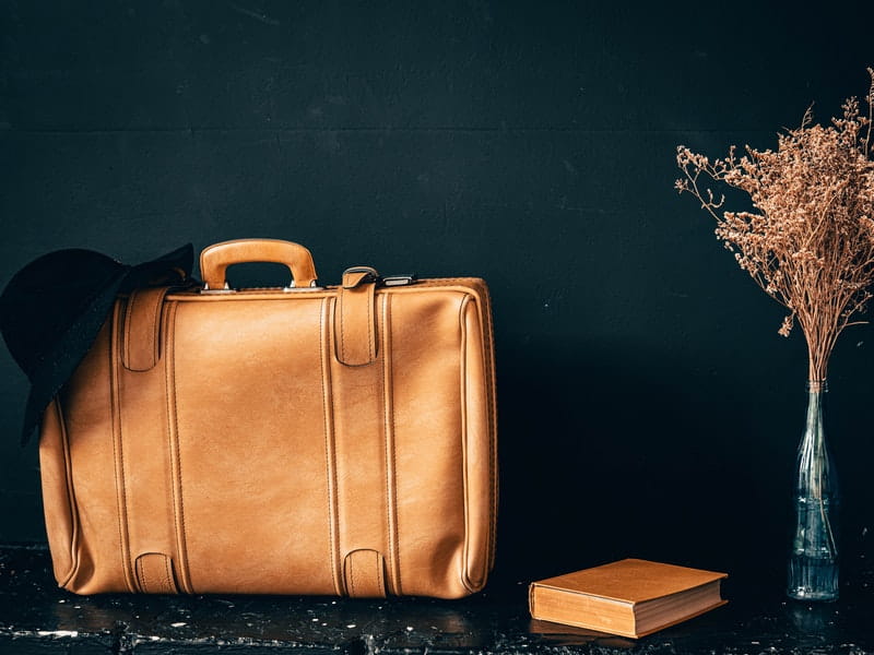 کیف اداری چرم طبیعی؛ گاوی بوفالویی 2 مدل ساده مجلسی عسلی Brown