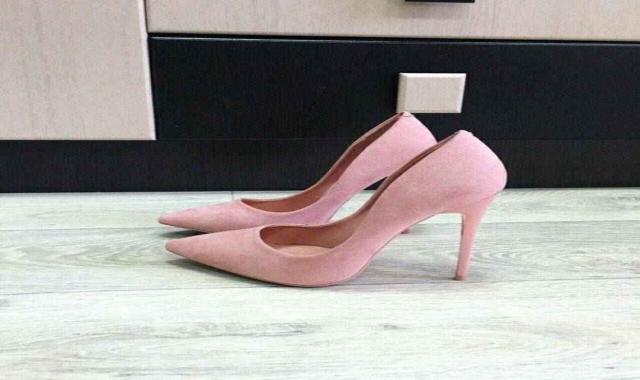 کفش صورتی پاشنه بلند دخترانه؛ جیر چرمی لژدار 2 مدل مجلسی فانتزی