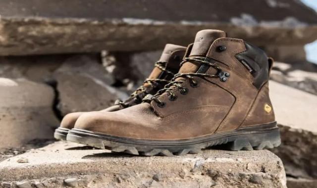 کفش ایمنی عایق برق pezzol؛ مقاوم ضد ضربه کفی PU