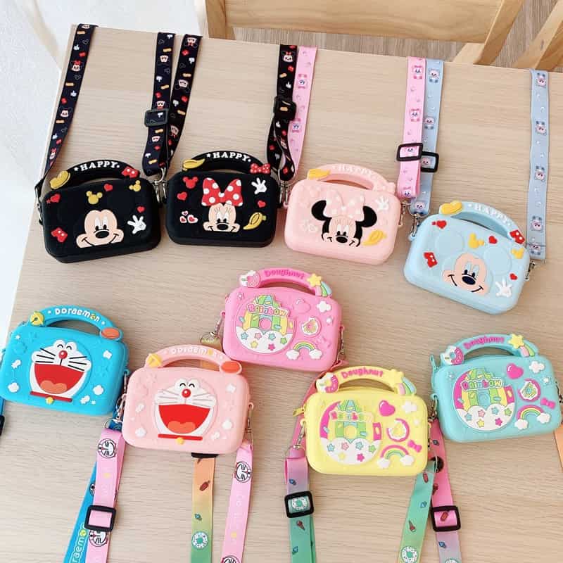 کیف سیلیکونی فانتزی؛ الیاف طبیعی دوشی (قرمز آبی صورتی) کارتونی