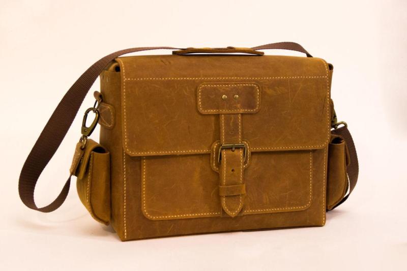 کیف چرم طاها؛ طبیعی حیوانات 3 رنگ قهوه ای کرمی مشکی