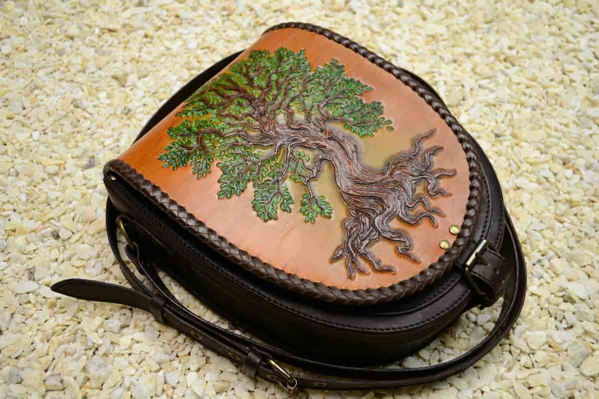 کیف کمری چرم زنانه؛ ترند روز کلاسیک آستری مشکی قهوه ای original