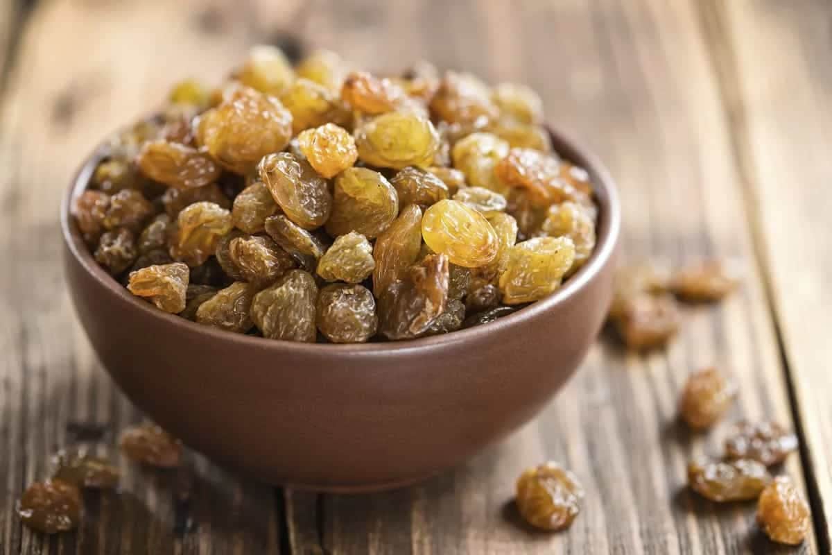 کشمش تیزابی سبز؛ درمان ناراحتی معده یک کیلویی گرمی سبک Raisins