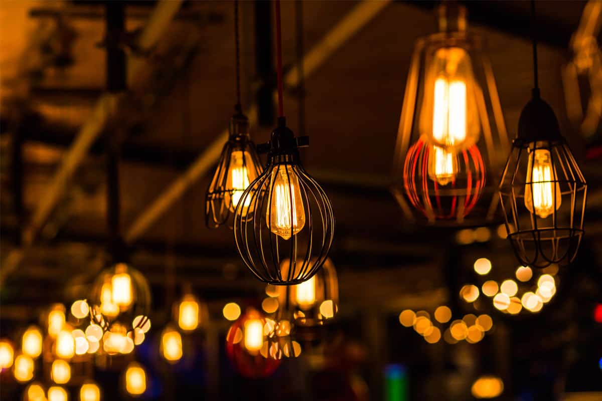 لامپ رشته ای شمعی؛ شیشه اقتصادی متریال پیشرفته خاص جذاب amazing