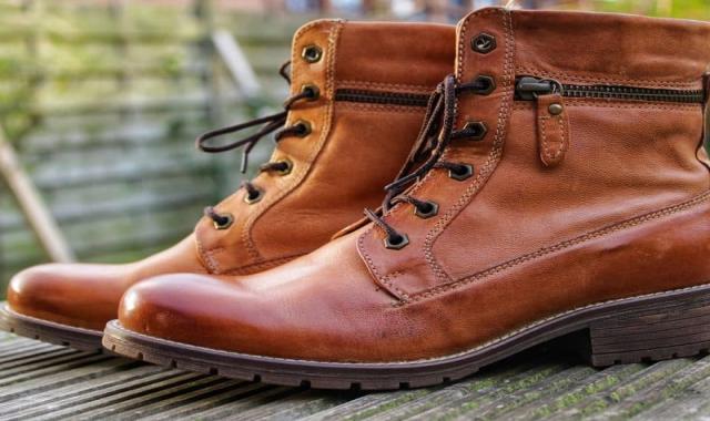 بوت چرم تبریز مردانه؛ تخت لژدار کلاسیک مجلسی 2 رنگ شتری Black