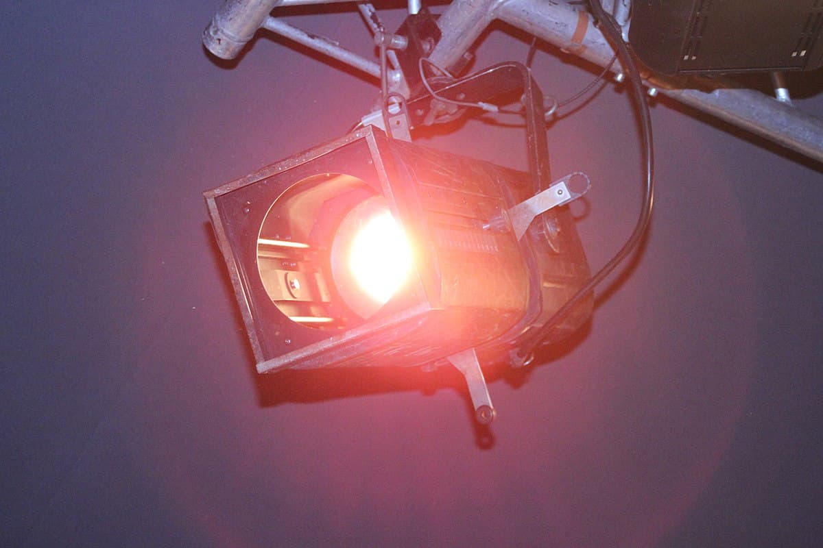 لامپ هالوژن کم مصرف؛ ال ای دی رنگی کاربرد صنعت برق SMD