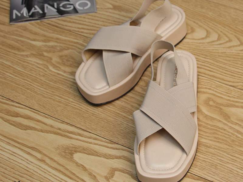 کفش صندل شیک زنانه (پاپوش) چرمی پارچه ای 2 مدل سنتی مدرن