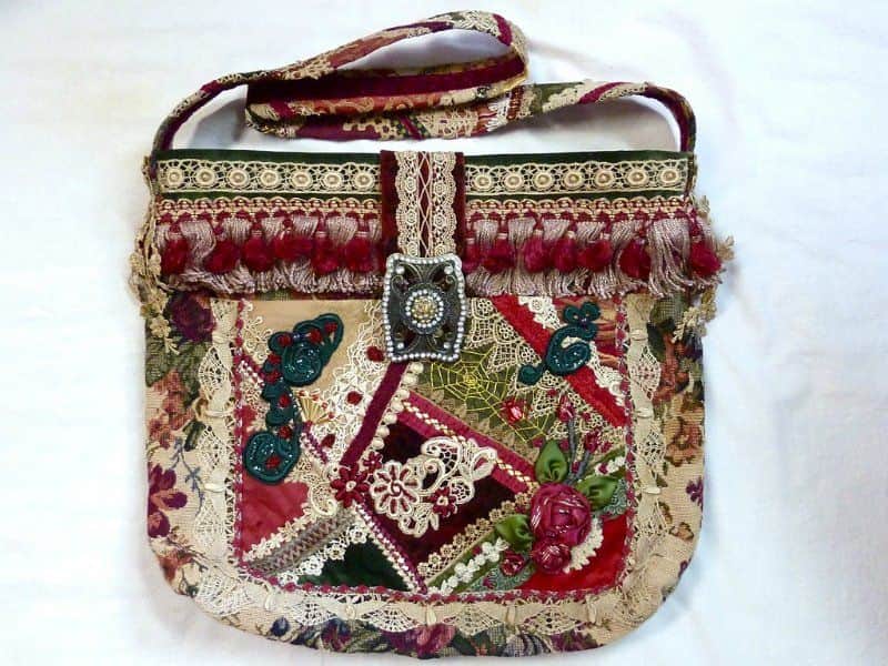 کیف طرح سنتی؛ دوشی چرم بادوام تولید iran