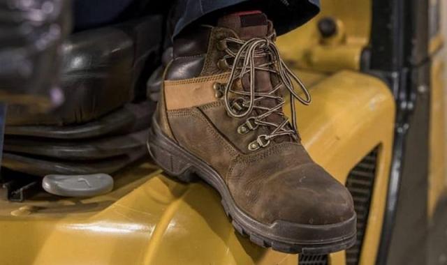 کفش ایمنی بهشتیان؛ عایق برق چرم طبیعی سبز مشکی قهوه ای 1 کیلو گرم