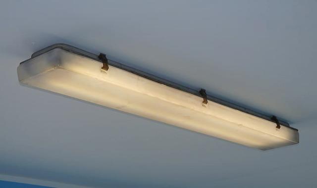 لامپ مهتابی 36 وات (فلورسنت) نور یکنواخت طول عمر ده هزار ساعت